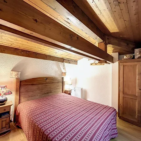 Apartament Mezzanine Au Centre De Avec Parking - Fr-1-560-123