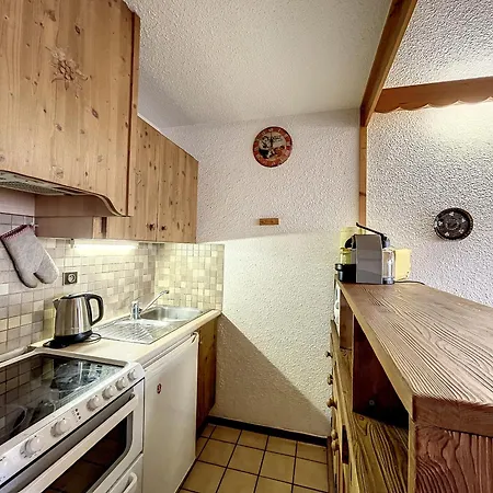Apartamento Mezzanine Au Centre De Avec Parking - Fr-1-560-123 *